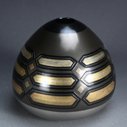 Contemporary Metal-craft Tsubo ー鹿島 和生 "象嵌壺"
