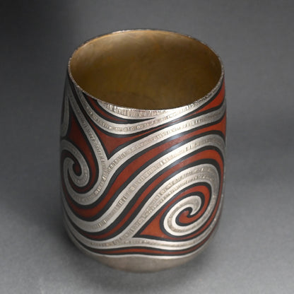 Contemporary Swirling Pattern Metal Vase ー鹿島 和生 “布目象嵌銷盛流渦文花器”