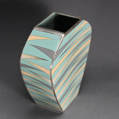 Contemporary Cloisonne, 2017 ー柴田 明 "有線七宝抽象文花器"