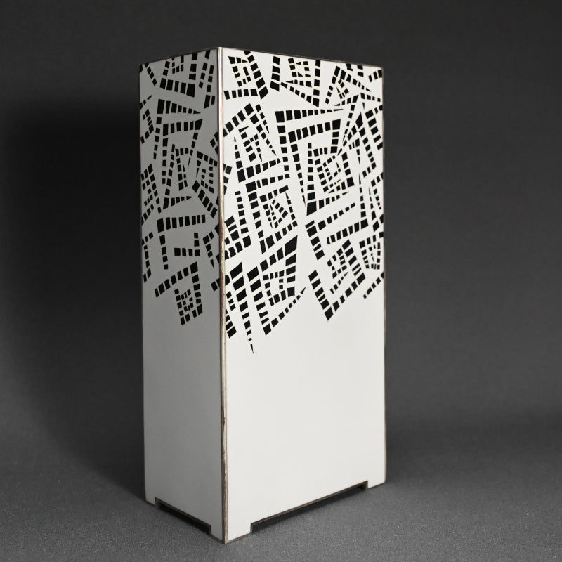 Contemporary Cloisonne Vase ー柴田 明 “有線七宝抽象文花器”