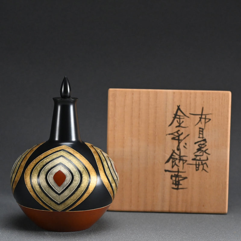 Silver Inlay Tsubo ー鹿島 和生 "布目象嵌金彩飾壺"