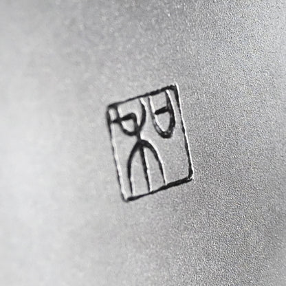Silver Inlay Tsubo ー鹿島 和生 "布目象嵌金彩飾壺"