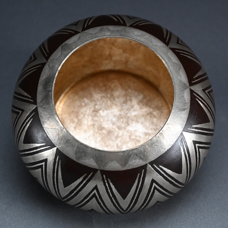 Silver-work Japanese Vase ー鹿島 和生 "銷盛銀彩鉄花器"