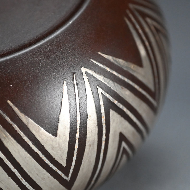 Silver-work Japanese Vase ー鹿島 和生 "銷盛銀彩鉄花器"