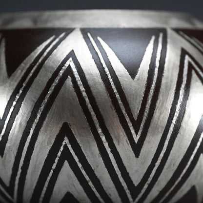 Silver-work Japanese Vase ー鹿島 和生 "銷盛銀彩鉄花器"