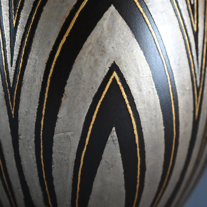 Contemporary Craft Metal-work Vaseー鹿島 和生 "銷盛象嵌鉄花器 炎"