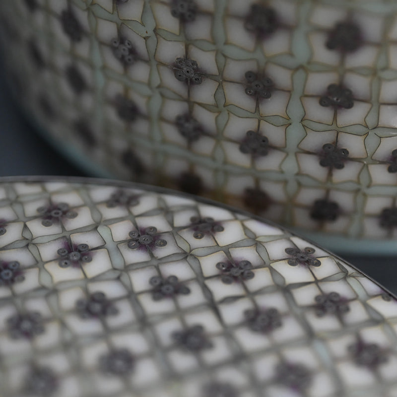 Intense Cloisonne Mizusashi ー柴田 明 "七宝華文水指"