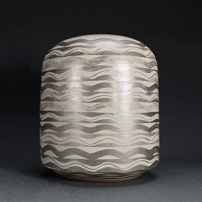 Silver Waved Vase ー森野 泰明 “銀彩波状文壺”