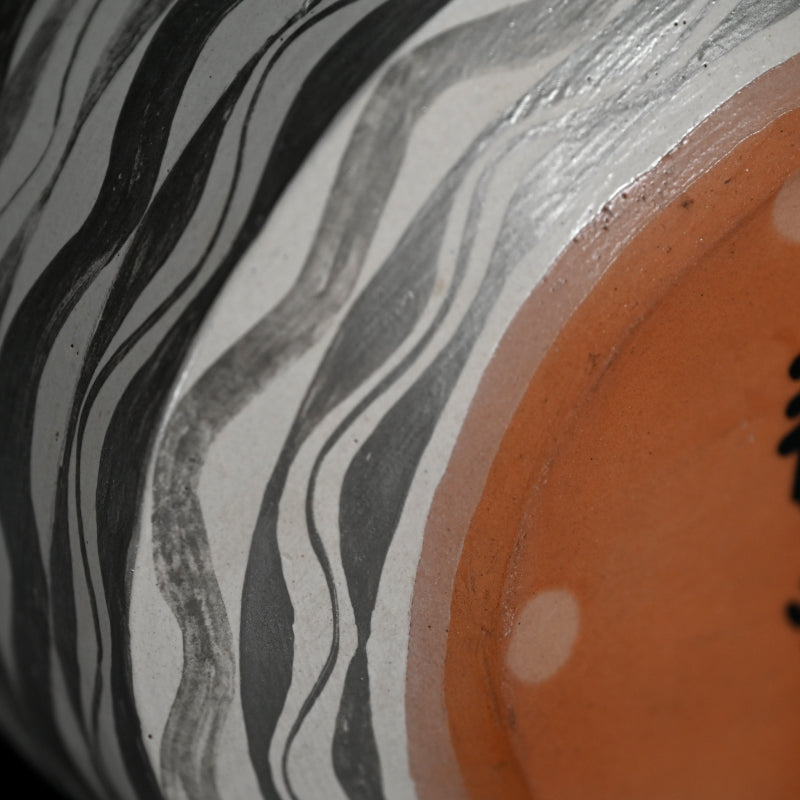 Silver Waved Vase ー森野 泰明 “銀彩波状文壺”