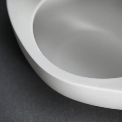 Contemporary Sake Serving Katakuchi Vessel ー加藤 好康 “白磁透文 片口”