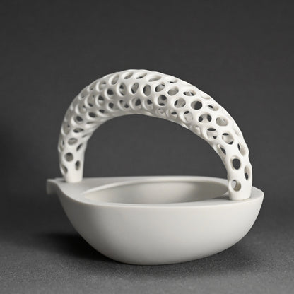 Contemporary Sake Serving Katakuchi Vessel ー加藤 好康 “白磁透文 片口”