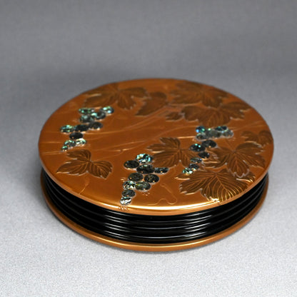 Exceptional Lacquered Suzuri-bako box ー服部 峻昇 “金地果実 硯箱”