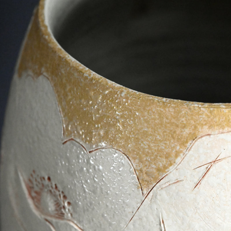 Elegant Contemporary Flower Vase ー寺池 静人 “はな 花瓶”