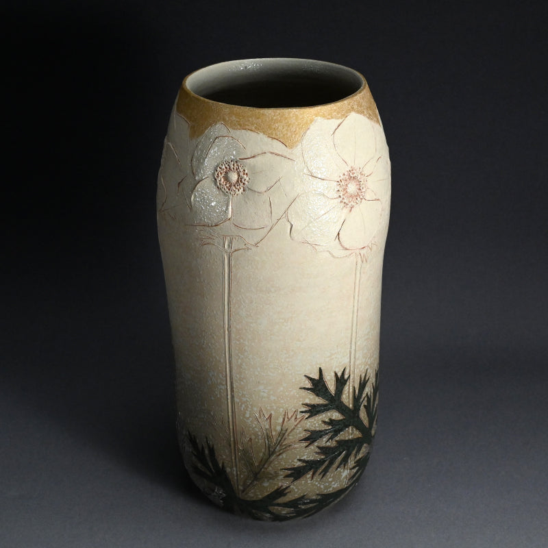 Elegant Contemporary Flower Vase ー寺池 静人 “はな 花瓶”