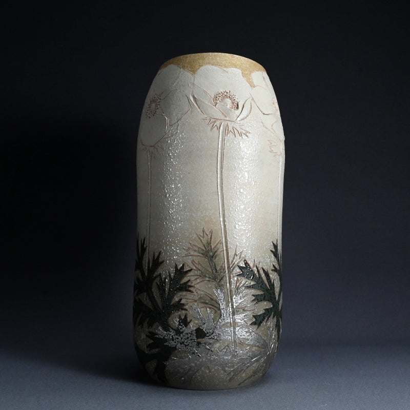 Elegant Contemporary Flower Vase ー寺池 静人 “はな 花瓶”