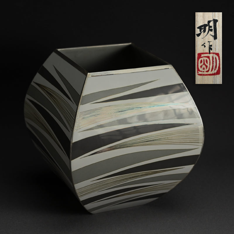 Exhibited Cloisonné Vase ー柴田 明 “有線七宝抽象文花器”