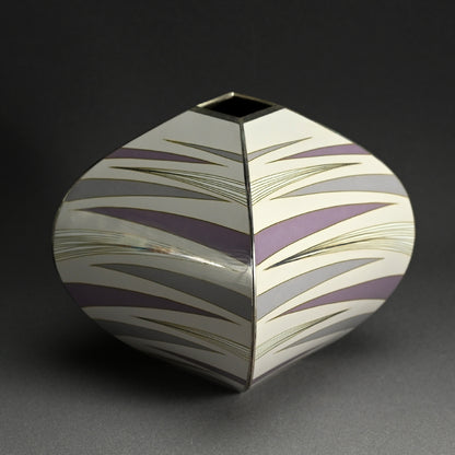 Exhibited Cloisonné Vase ー 柴田 明 “有線七宝抽象文花器”