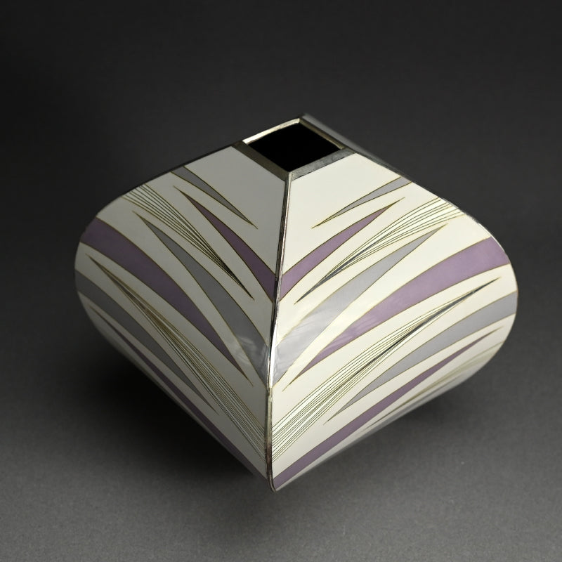 Exhibited Cloisonné Vase ー 柴田 明 “有線七宝抽象文花器”