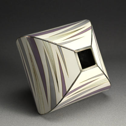 Exhibited Cloisonné Vase ー 柴田 明 “有線七宝抽象文花器”