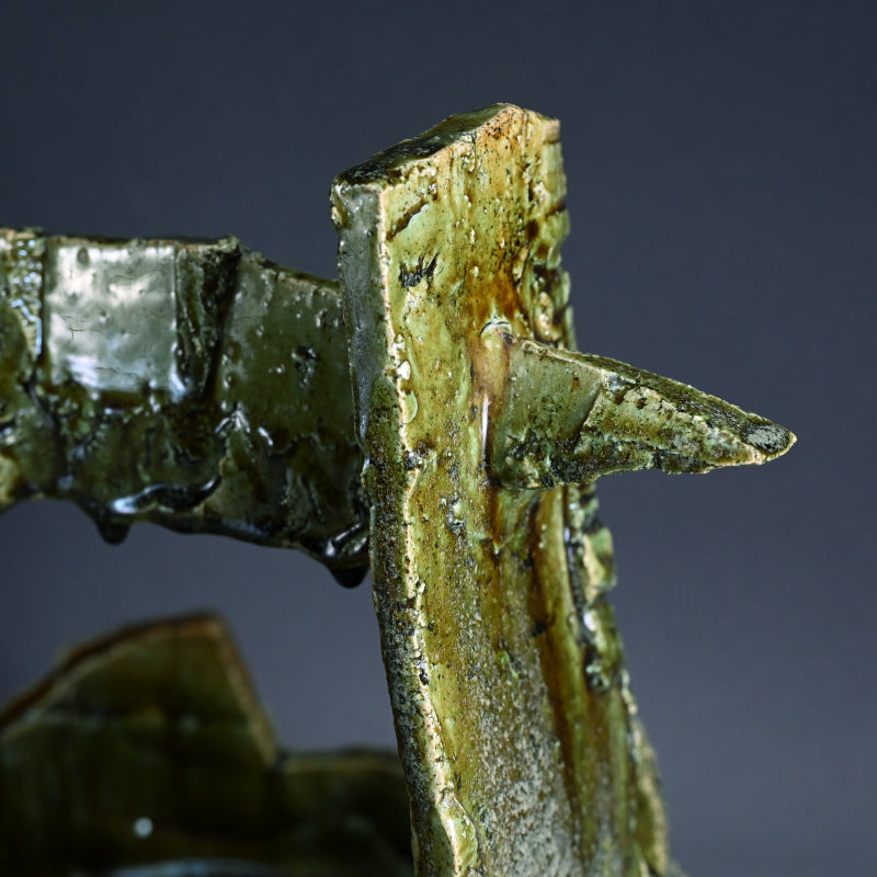 Massive Oribe Vessel with handle ー高内 秀剛 “織部手付鉢”