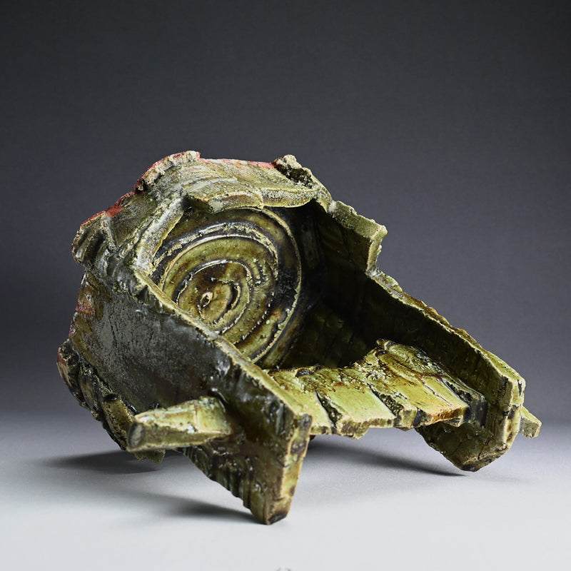 Massive Oribe Vessel with handle ー高内 秀剛 “織部手付鉢”