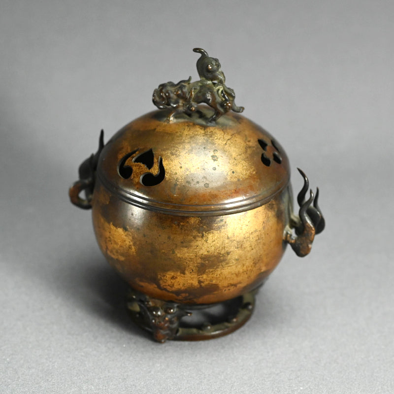 Gilded Sahari-do Buddhist Koro Incense Burner ー金砂張香炉