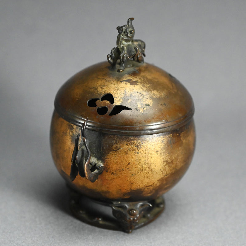 Gilded Sahari-do Buddhist Koro Incense Burner ー金砂張香炉