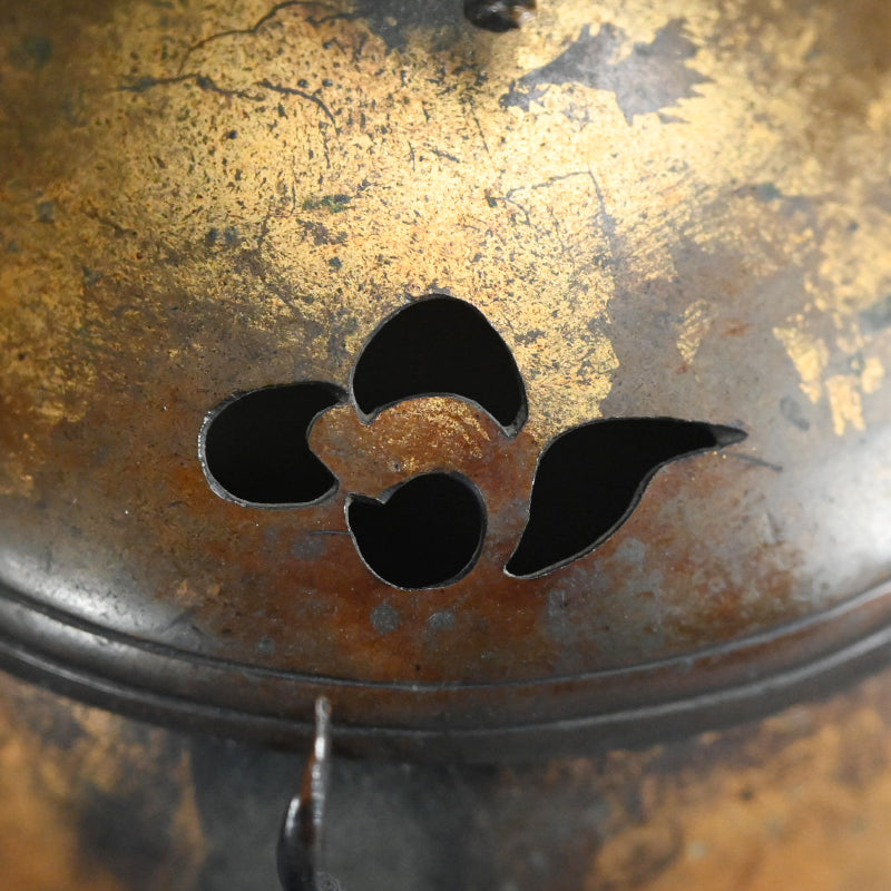 Gilded Sahari-do Buddhist Koro Incense Burner ー金砂張香炉