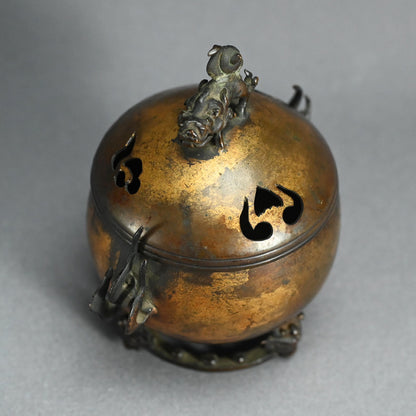 Gilded Sahari-do Buddhist Koro Incense Burner ー金砂張香炉