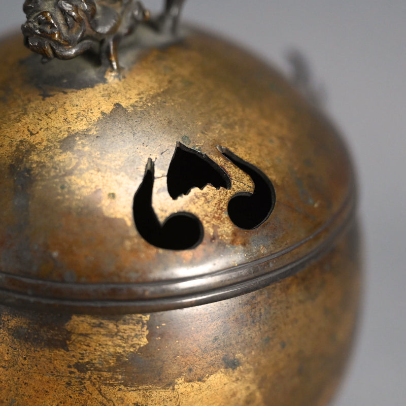 Gilded Sahari-do Buddhist Koro Incense Burner ー金砂張香炉