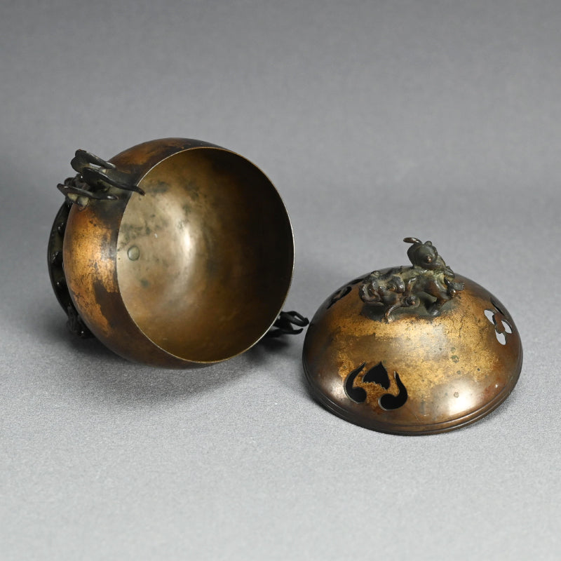 Gilded Sahari-do Buddhist Koro Incense Burner ー金砂張香炉