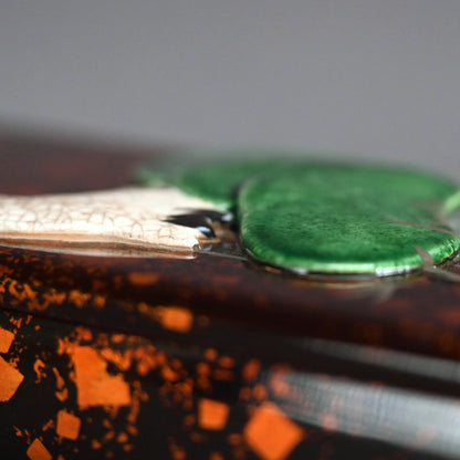 Lacquer Writing Box by Ito Tozan, Kamisaka Sekka and Hyoetsu ー三代 伊東 陶山, 神坂 雪佳, 二代 三木 表悦 “老松双鶴図”