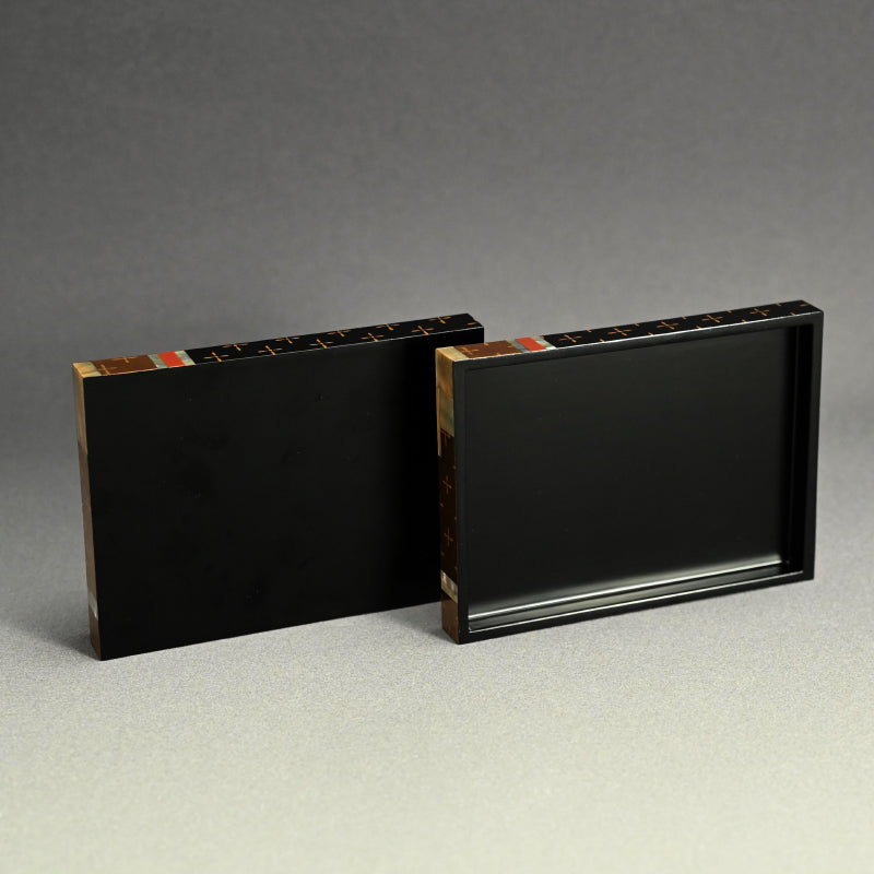 Exquisite Lacquer Box ー服部 俊昭 “螺鈿小箱 彩歌”