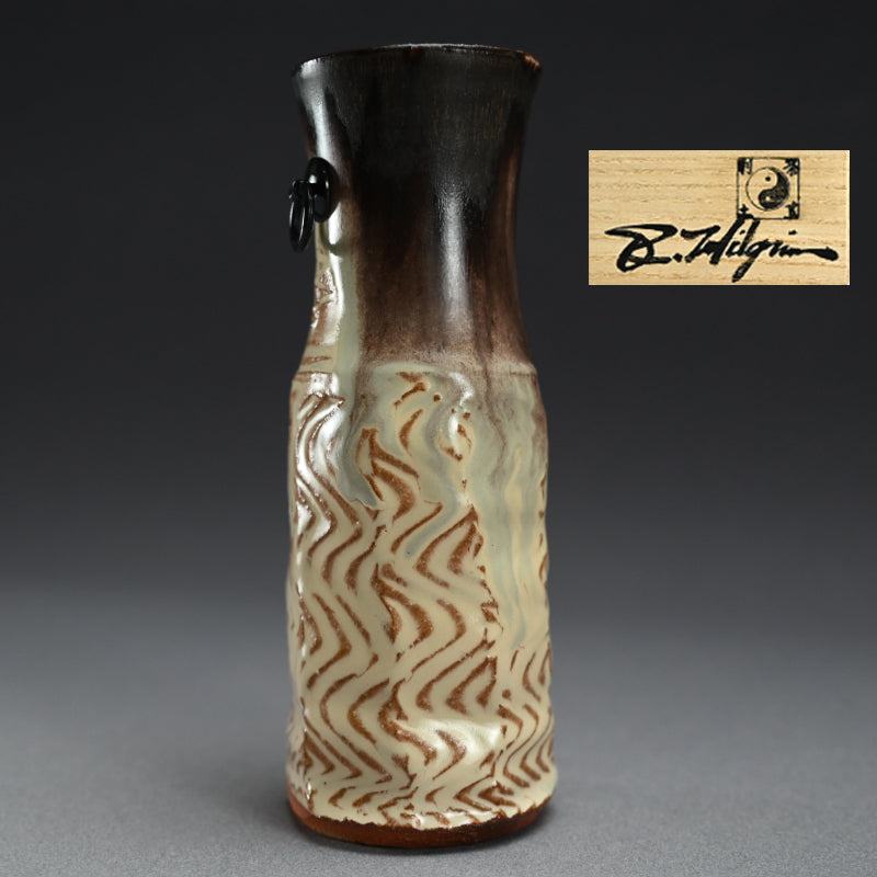 利茶土ミルグリム – Kura Monzen Gallery