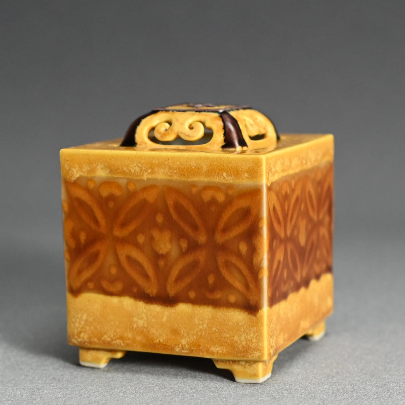 Koro Censer by Living National Treasure ー初代 徳田 八十吉 “香爐”