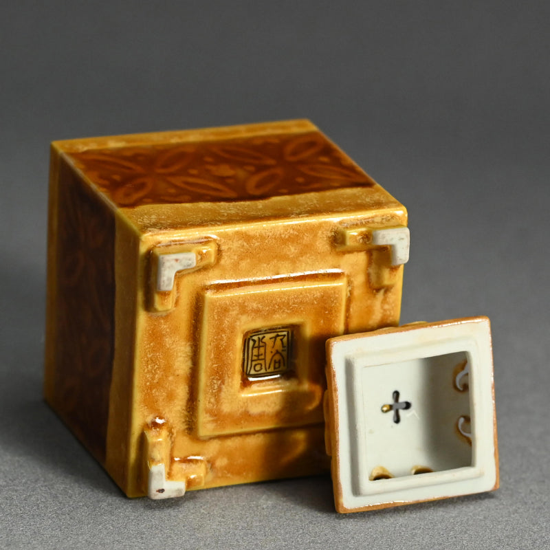 Koro Censer by Living National Treasure ー初代 徳田 八十吉 “香爐”