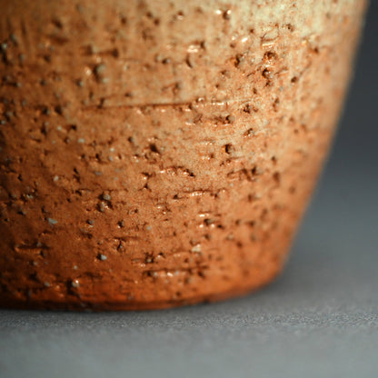 Hagi Pottery Mizusashi ー大和 保男 “萩焼 水指”