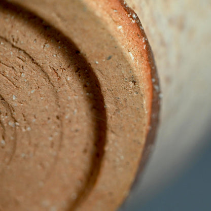 Hagi Bottle Vase ー三輪 栄造 “萩花入”