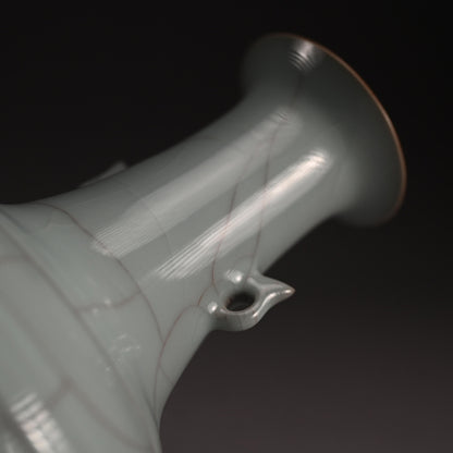 Fine Crackled Celadon Vase ー浦口 雅行 “青瓷双耳花生”