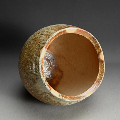 Deep Ash-Blasted Vase ー今井 理佳 “自然釉 鉢”