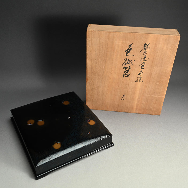 Lacquer Poem Card Box, Fireflies ー吉田 宗閑 “漆蛍蒔絵 色紙筥 壱”