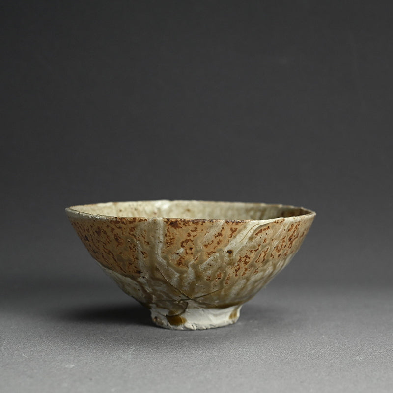 Komai-yo Chawan Tea Bowl ー鯉江 良二 “降米葉茶碗”