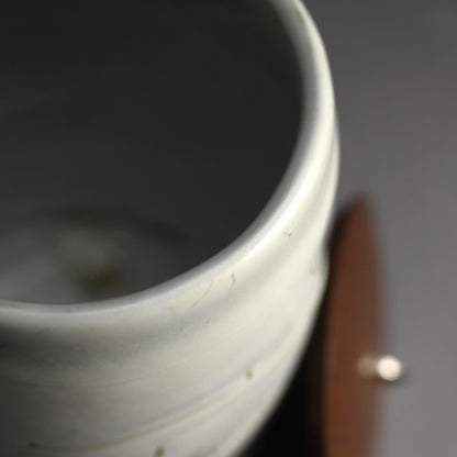 Ceramic Mizusashi Tea Ceremony Jar ー木村 盛伸 “黒地掛分白裂釉 水指”