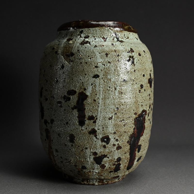 Kairagi Vase ー木村 盛伸 “梅華皮鉄彩 壷”