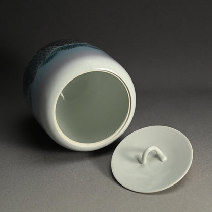Beautiful Porcelain Mizusashi, Sunrise ー朱明窯 藤井 朱明 “朝日水指"