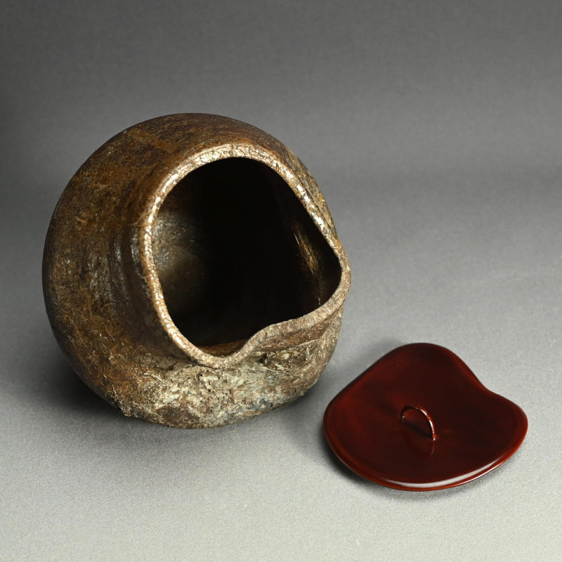 Antique Japanese Warped Bizen Tea Room Mizusashi
