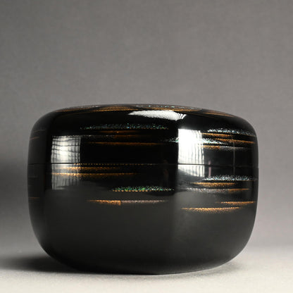 Exquisite Lacquer Box ー乾漆喰籠平目蒔絵「早春・譜」