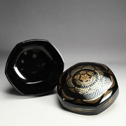 Exquisite Lacquer Box ー乾漆喰籠平目蒔絵「早春・譜」