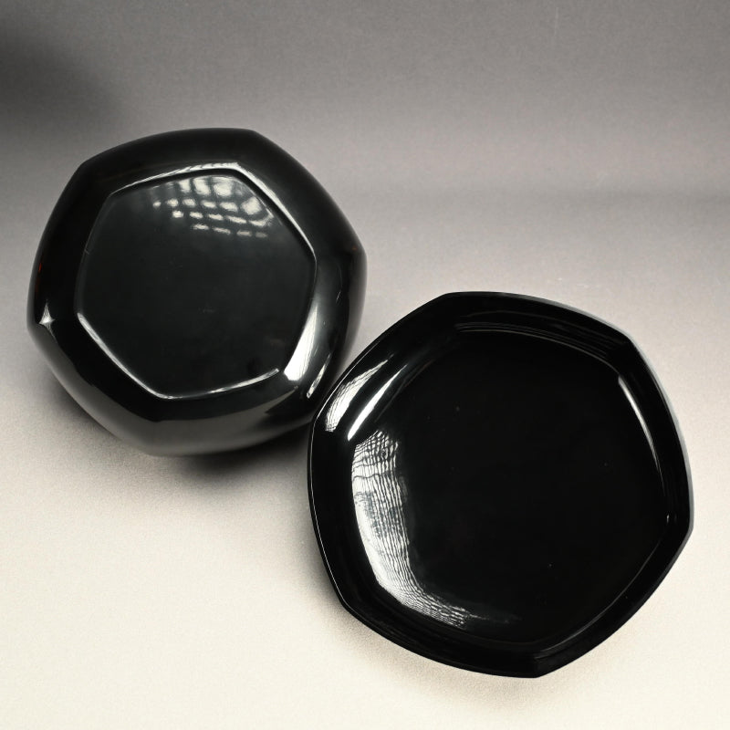 Exquisite Lacquer Box ー乾漆喰籠平目蒔絵「早春・譜」