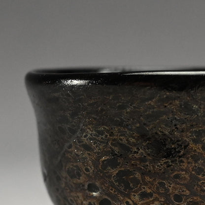 Very Rare Glass Guinomi Sake Cup ー鯉江 良二 “一寸口出手出 盃”